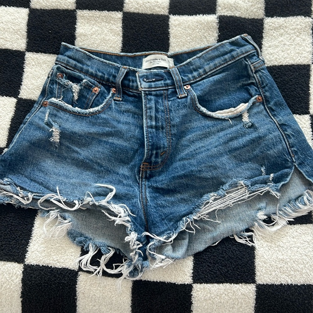 Abercrombie mom shorts